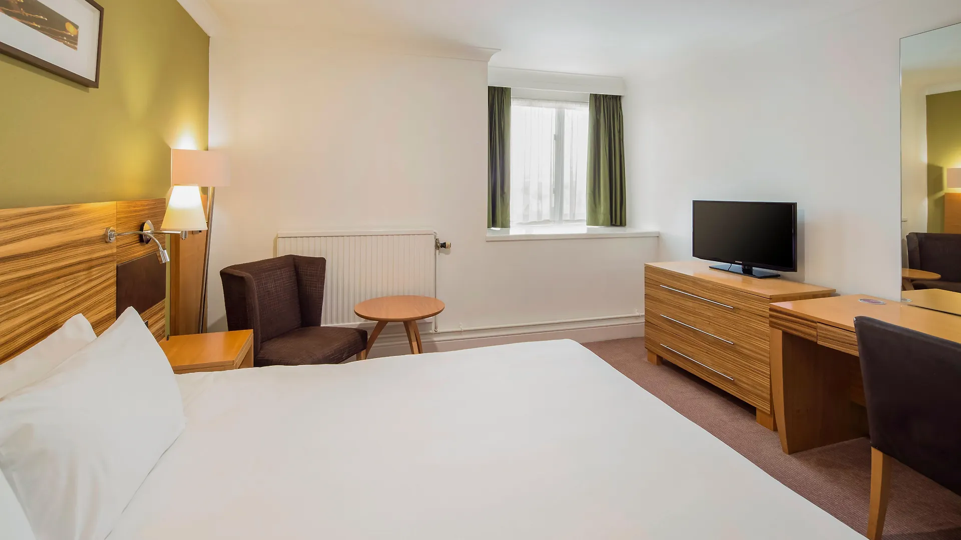 Crowne Plaza Chester By Ihg 4*,