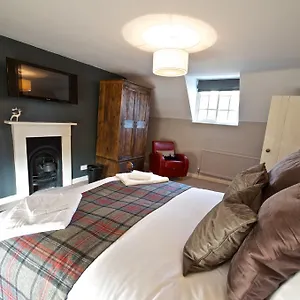 Stunning Yew Tree Country house